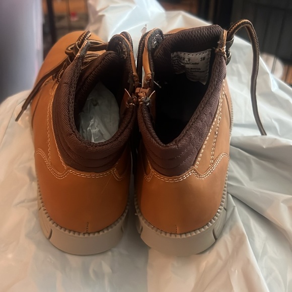 Boys Deer Stags Archer Jr dress boots in 3M, only tried on. - Picture 6 of 8